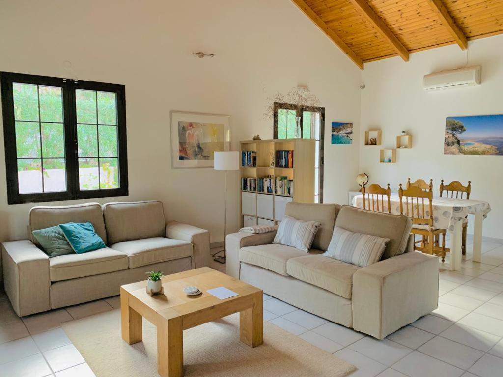 Gialova Garden Bungalow מראה חיצוני תמונה