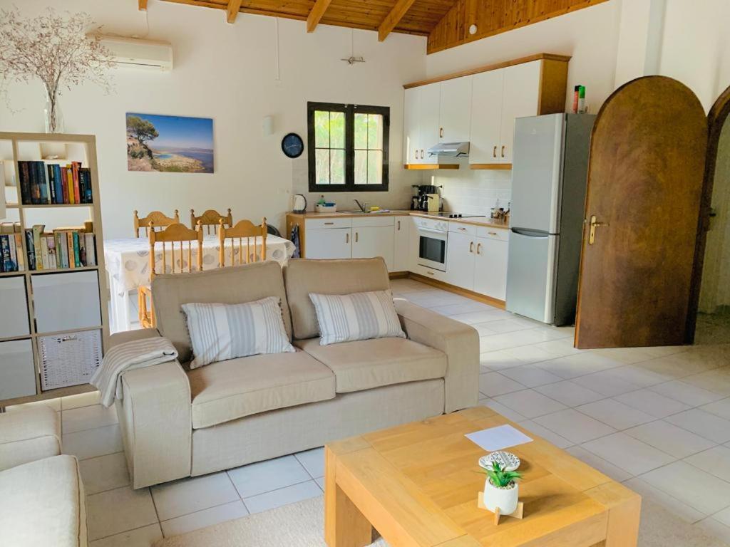 Gialova Garden Bungalow מראה חיצוני תמונה
